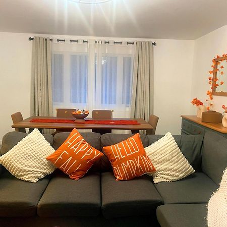 Private Cottage With Huge Private Dog Park! Barrys Bay ภายนอก รูปภาพ
